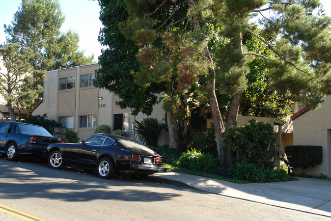 Capalina Pines in San Marcos, CA - Building Photo - Building Photo