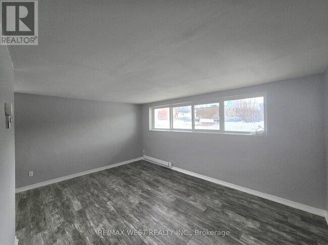 property at 80 William St W