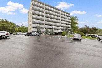 900 Saturn Dr in Colorado Springs, CO - Building Photo - Building Photo