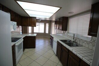 3731 E Hampton Ave in Mesa, AZ - Building Photo - Building Photo