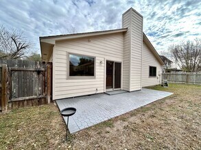 11908 Snow Finch Rd in Austin, TX - Building Photo - Building Photo