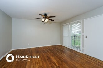 634 Overdale Dr in Louisville, KY - Foto de edificio - Building Photo