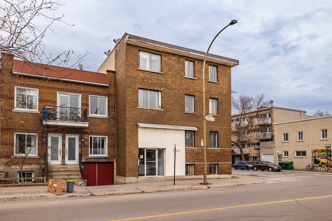 1929 Bélanger St in Montréal, QC - Building Photo