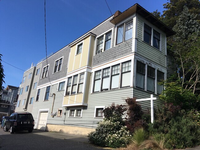 264 E Boston St, Unit 3 in Seattle, WA - Foto de edificio - Building Photo