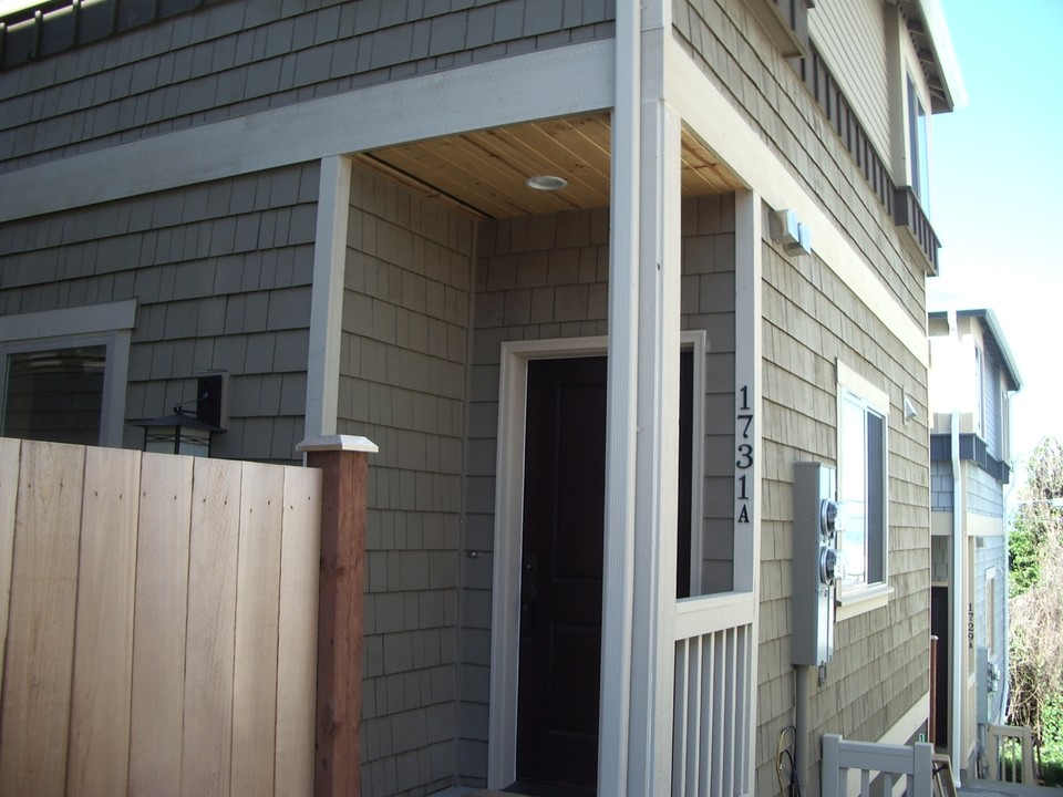 1729-1733 13th Ave S in Seattle, WA - Foto de edificio
