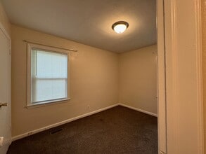 1205 Broadus Ave SE in Decatur, AL - Building Photo - Building Photo