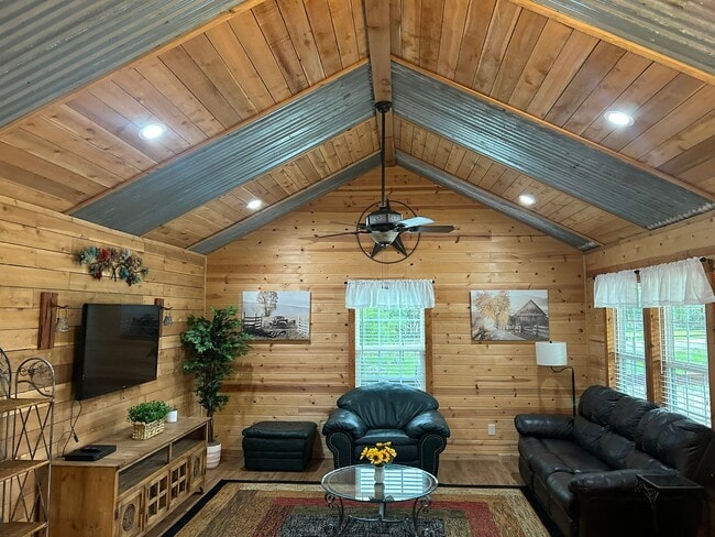 6295 Spring Branch Rd in Spring Branch, TX - Building Photo - Building Photo