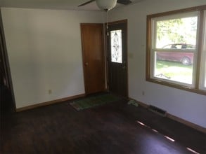 108 Hillsdale St in Battle Creek, MI - Building Photo - Building Photo