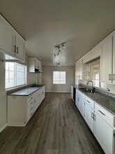 2026 W Ave 134th in San Leandro, CA - Foto de edificio - Building Photo