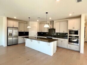 2004 Baker Pl in Woodland, CA - Building Photo - Building Photo