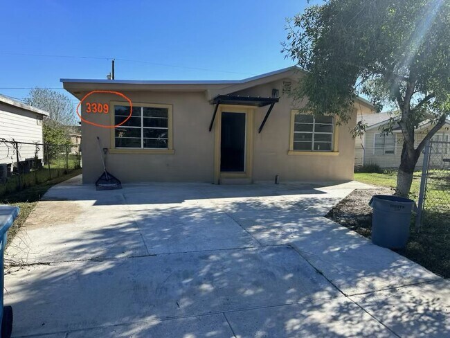 3309 S G Ln, Unit 3309 S G Lane