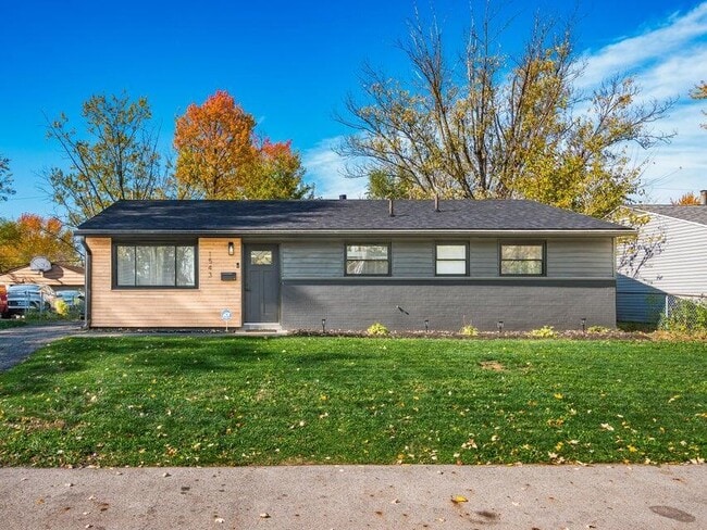 1543 S Hamilton Rd in Columbus, OH - Building Photo - Building Photo