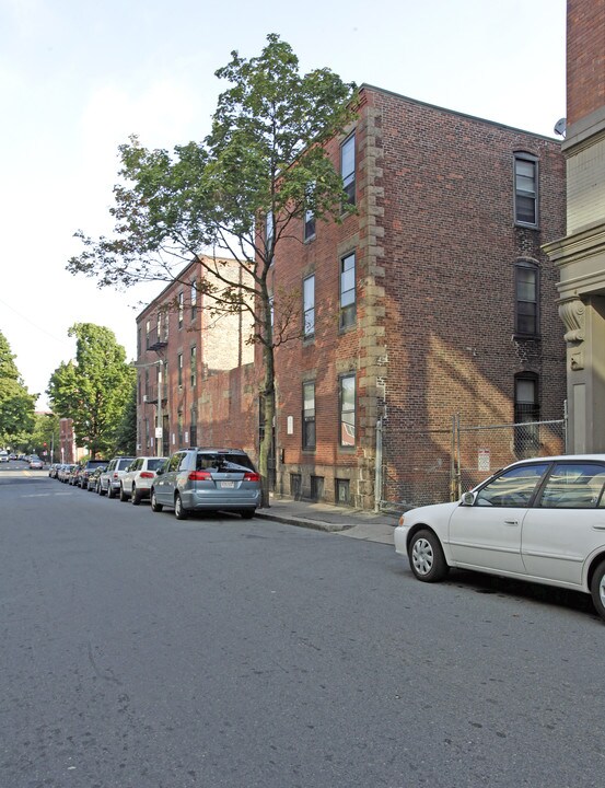 9 Ruggles St in Roxbury, MA - Foto de edificio