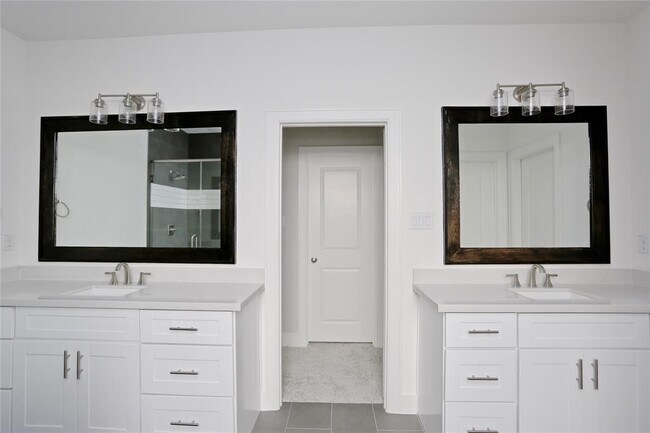 513 W Bell St in Houston, TX - Building Photo - Building Photo