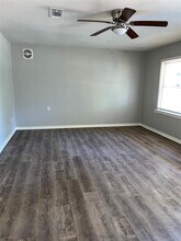 1830 Reese St in Liberty, TX - Building Photo - Building Photo