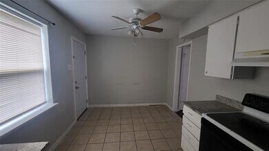 4716 Old Benbrook Rd in Fort Worth, TX - Building Photo - Building Photo