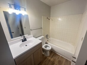 431 SE 150 Rd in Warrensburg, MO - Building Photo - Building Photo