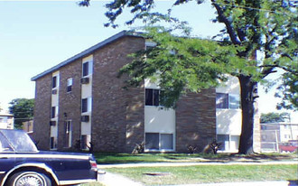 8851 N Cumberland Ave Apartments