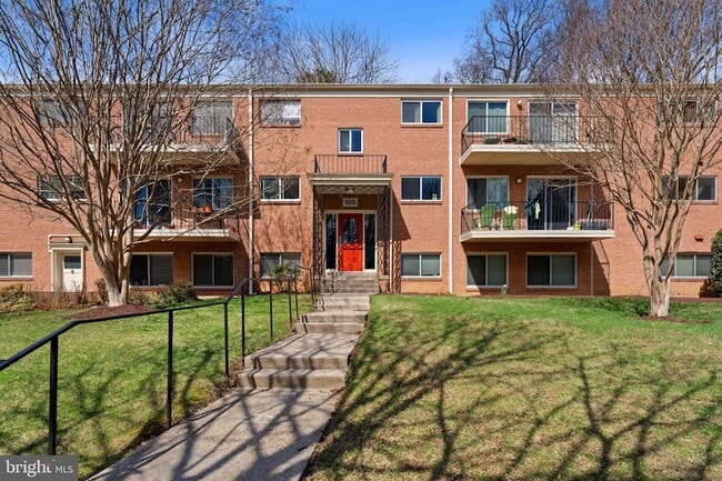 10620 Weymouth St, Unit 1 in Bethesda, MD - Building Photo - Building Photo