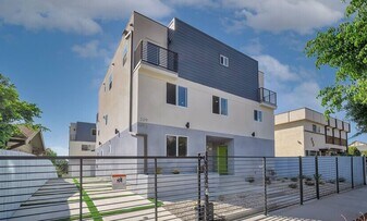 227 N Park View St, Unit 227B in Los Angeles, CA - Building Photo