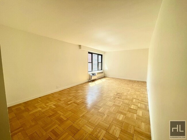 145 4th Ave