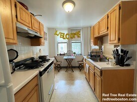 20 Colborne Rd, Unit 11 in Boston, MA - Building Photo