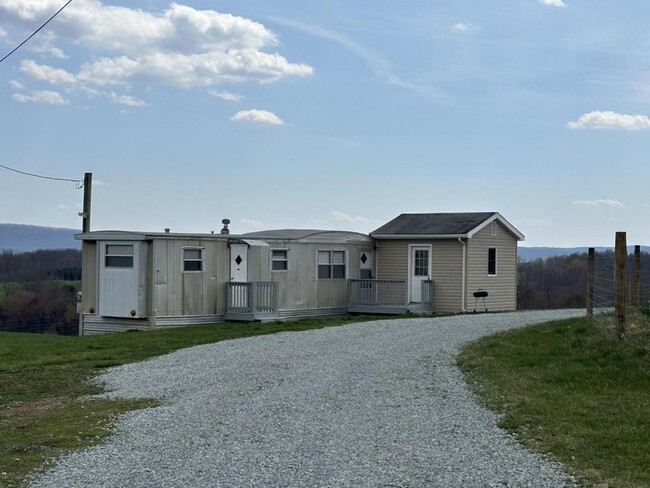 400 Mt Carmel Rd in Rocky Mount, VA - Building Photo - Building Photo