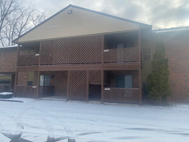 16546 Clarkson Dr, Unit Fraser Condo in Fraser, MI - Building Photo - Building Photo