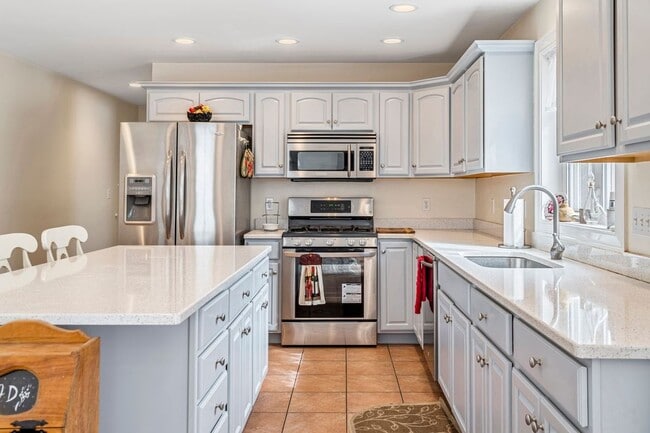 20 Ordway Ln in Kingston, NH - Building Photo - Building Photo