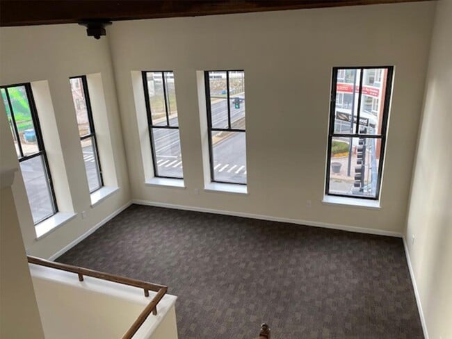 1181 Elm St in Manchester, NH - Building Photo - Building Photo