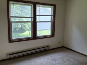 643 Ziegler Dr in Grayslake, IL - Building Photo - Building Photo