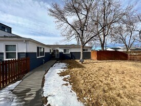 3001-3005 S Fox St in Englewood, CO - Building Photo