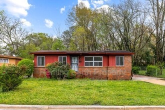 6715 Court N in Birmingham, AL - Foto de edificio - Building Photo