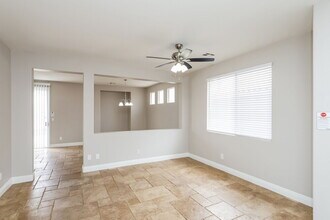 1007 Welkin St in Henderson, NV - Foto de edificio - Building Photo