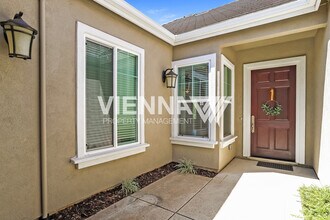 5865 Tree Swallow Cir in Rocklin, CA - Building Photo - Building Photo