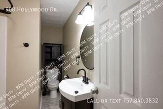 908 Hollywood Dr in Chesapeake, VA - Building Photo - Building Photo