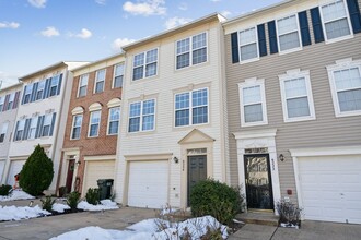 4773 Farndon Ct in Fairfax, VA - Building Photo - Building Photo