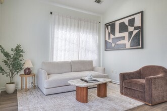 Warner Park Commons in Nashville, TN - Building Photo - Building Photo