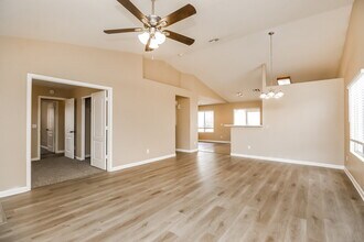 11346 E Dartmouth St in Mesa, AZ - Foto de edificio - Building Photo