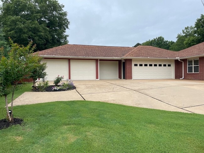 164 Tyler Cv in Hot Springs, AR - Foto de edificio - Building Photo