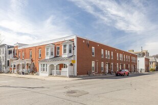 240 Cumberland St in Ottawa, ON - Building Photo