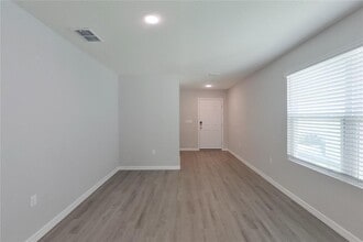 8700 SW 43rd Ter in Ocala, FL - Building Photo - Building Photo