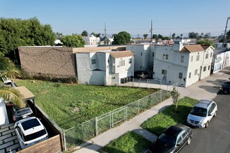 5 Unit Apartments + Excess Land in Los Angeles, CA - Building Photo - Building Photo