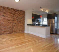 14 Parker Hill Ave in Boston, MA - Building Photo