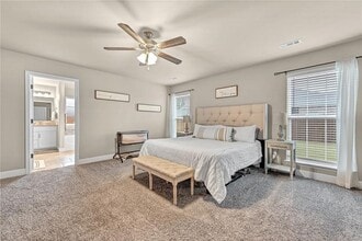5907 NW Sherman St in Bentonville, AR - Building Photo - Building Photo