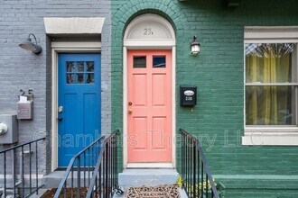 23 Bates St NW in Washington, DC - Foto de edificio - Building Photo