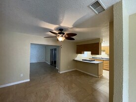 3211 Jersey Ct in Fort Pierce, FL - Building Photo