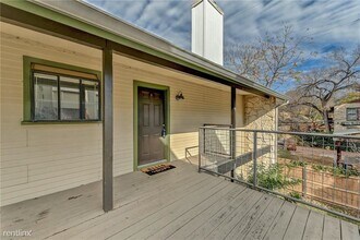 1704 Enfield Rd-Unit -Apt 104 in Austin, TX - Building Photo - Building Photo