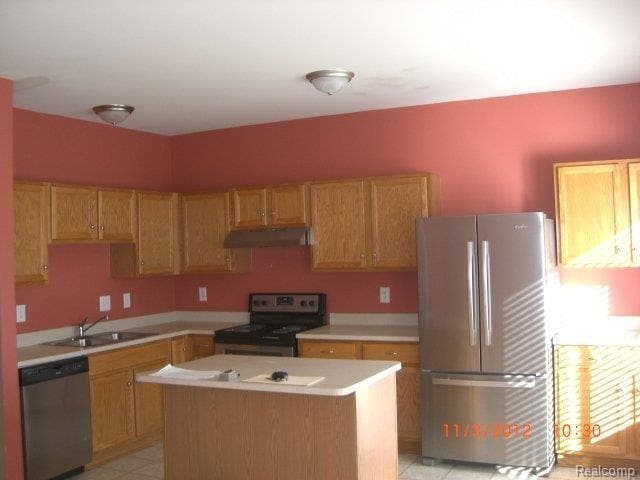 36366 Dominion Cir in Sterling Heights, MI - Foto de edificio - Building Photo