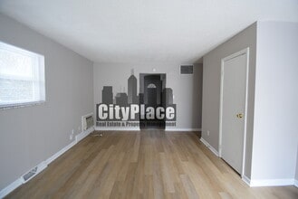 2410 N Lesley Ave in Indianapolis, IN - Building Photo - Building Photo